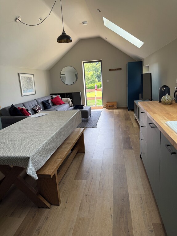 The Old Coach House - Countryside Escape Near The South Downs National Park - Wyck