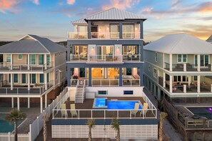 Exterior - Page's Retreat|Gulf Front| Private Pool|Golf Cart (Panama City Beach)