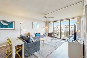 TV - Sea Colony 1st floor condo w/ gym, tennis court, and balcony - ocean view (Bethany Beach)