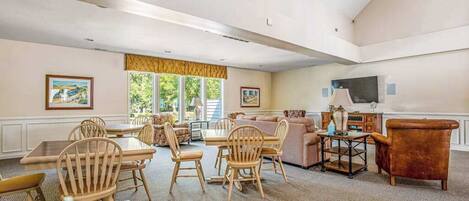 TV, fireplace, DVD player, offices