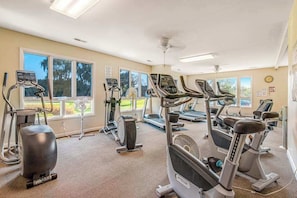 Fitness facility - Salt Pond home near the water & beach with screened porch & paid-access pool (Bethany Beach)