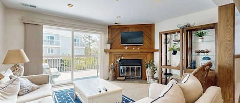 TV, fireplace, DVD player, offices
