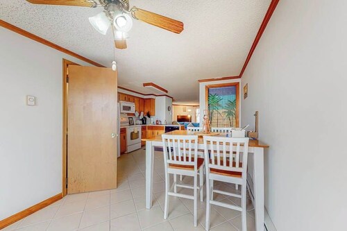 Town of Fenwick Island condo with dazzling sunrise views