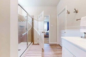 Shower, hair dryer, towels - Millville By The Sea home with water views, pool, athletic court, gym - dogs ok (Millville)