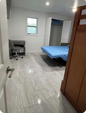 2 habitaciones, wifi gratis y ropa de cama 