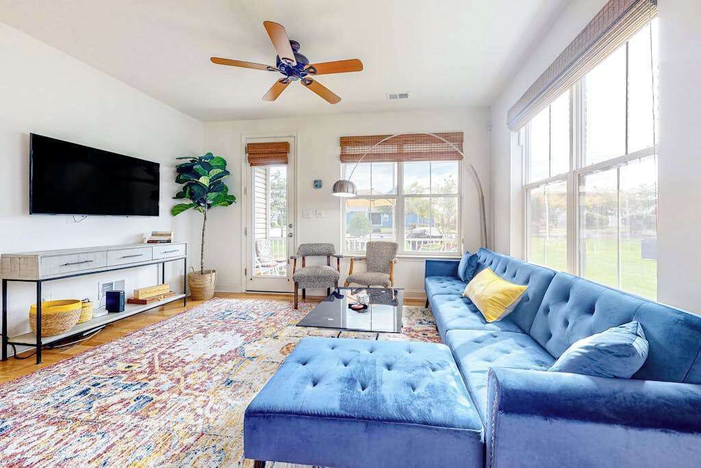 TV, video games, DVD player, offices
