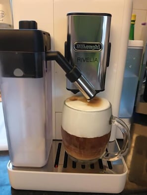 Kaffe og/eller kaffemaskin