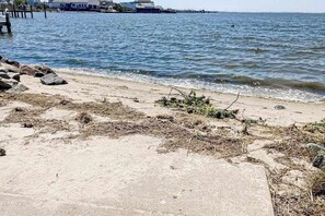 Beach nearby - Town of Dewey Beach house near golf with fireplace & fenced yard - dog-friendly (Dewey Beach)