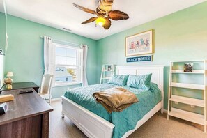 Desk, iron/ironing board, WiFi, bed sheets - Villas At Bay Crossing homey condo with pool, beach gear, WiFi, and private W/D (Lewes)