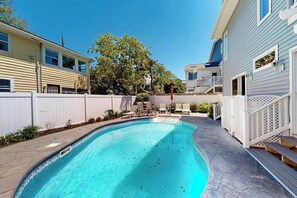 Pool - Spectacular pet friendly house walk to beach w/ocean views, private pool (Dewey Beach)