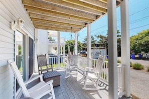 Terrace/patio - Spectacular pet friendly house walk to beach w/ocean views, private pool (Dewey Beach)