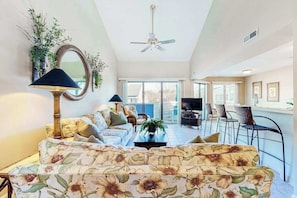 TV, DVD player - East of The Sun Townhouse Steps From Lighthouse Cove w/Shared Pool, Free WiFi (Fenwick Island)