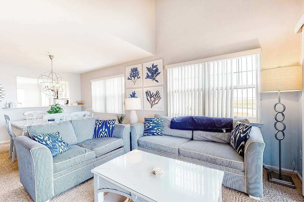 TV, fireplace, DVD player, offices