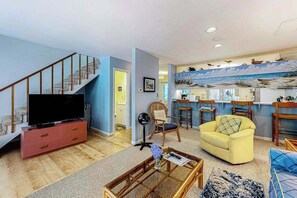 Fernseher, Kamin, DVD-Player, Arbeitsbereiche