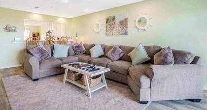 Bethany Bay second floor condo with pool, high-speed WiFi, central AC, & W/D