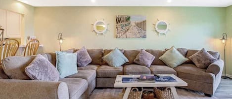TV, fireplace, offices