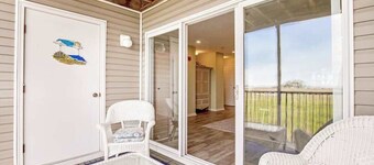 Bethany Bay second floor condo with pool, high-speed WiFi, central AC, & W/D