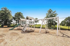Children’s area - Bear Trap Dunes home with washer/dryer, WiFi, pool, & sauna - near golf (Ocean View)