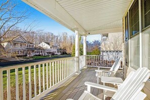 Property grounds - Dog-friendly Bethany Lakes waterfront home with shared pool, pickleball, & gym (Bethany Beach)