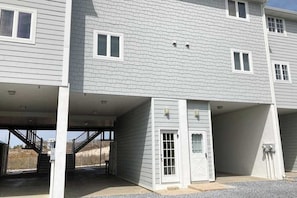 Exterior - Seaside Villas oceanfront townhome with 2 balconies, beach access & sunrise view (Fenwick Island)