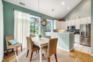 Dining - Bear Trap Dunes townhome near Bethany Beach with shared pool, WiFi, & W/D (Ocean View)
