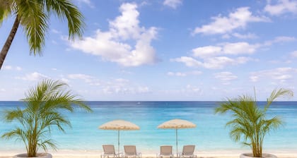 Blue Monkey Hotel & Beach Club