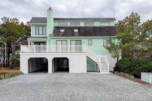 Exterior - Gull's Nest gated home with deck, grill, & private neighborhood beach access (Bethany Beach)