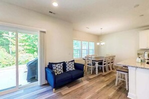 Interior - Seashore Villas townhouse w/patio, grill & shared community pool (Selbyville)