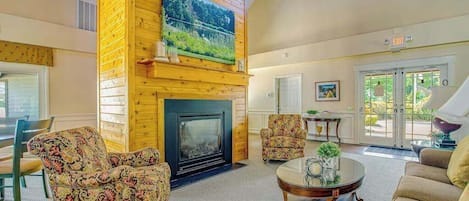 TV, DVD player, offices