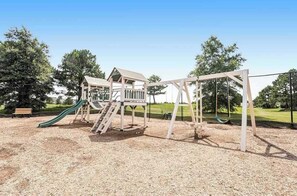 Children’s area - Bear Trap Dunes home with golf course views, deck, firepit, & amenity add-ons (Ocean View)