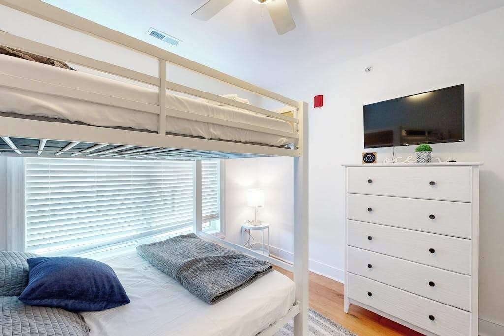 Iron/ironing board, travel cot, WiFi, bed sheets