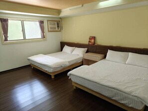Basic Studio | Soundproofing, free WiFi - Kaixiang Homestay (Nanga)