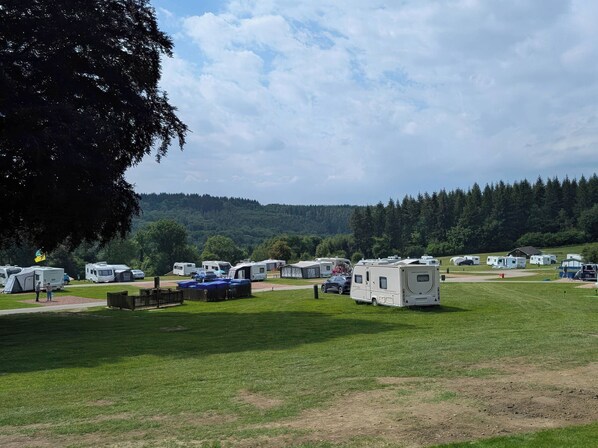 Property grounds - Bracelands - Deluxe Pod 8 (Coleford)