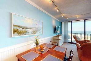 Dining - Sea Colony 7th floor condo w/ free WiFi, shared tennis court - ocean view (Bethany Beach)