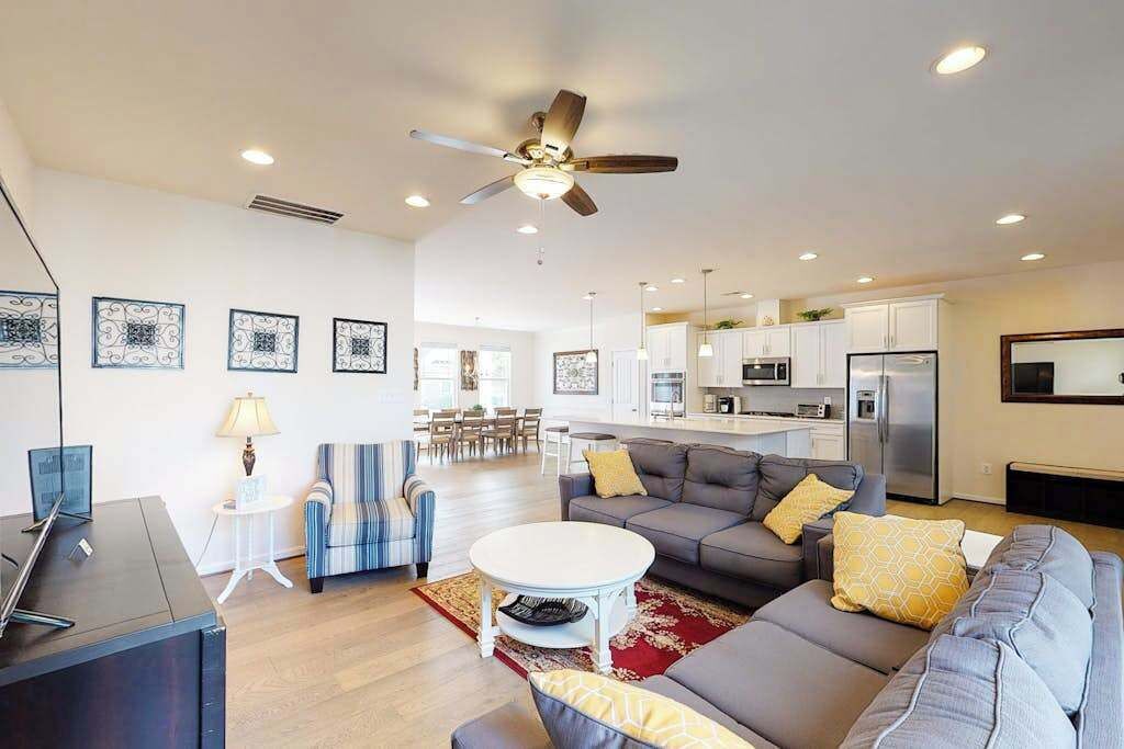 TV, DVD player, offices
