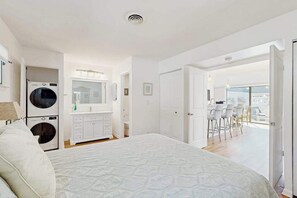 Iron/ironing board, WiFi, bed sheets - Sea Colony Tennis 1st floor condo w/ basketball court, free WiFi, and pool (Bethany Beach)