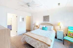 WiFi, bed sheets - Mallard Lakes Home w/Shared Pool, Free WiFi, Private Washer/Dryer (Selbyville)
