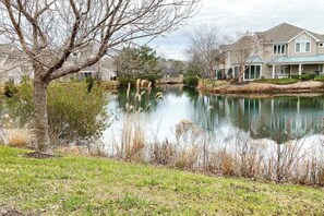 Property grounds - Sea Colony Townhouse w/Patio, Balcony, Shared Pools, Hot Tub, Gym (Bethany Beach)