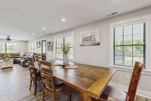 Dining - Fully renovated ranch home with large patio and firepit (Dagsboro)