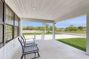 Terrace/patio - Fully renovated ranch home with large patio and firepit (Dagsboro)