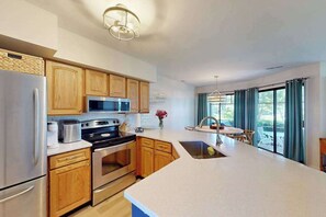 Fridge, microwave, oven, stovetop - East of Sun condo with water-view patio, on-site pool & tennis - near beach (Fenwick Island)