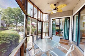 Outdoor dining - East of Sun condo with water-view patio, on-site pool & tennis - near beach (Fenwick Island)