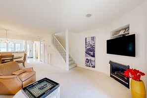 TV, fireplace, offices - Plantations East dog-friendly townhouse with fireplace & water view (Lewes)