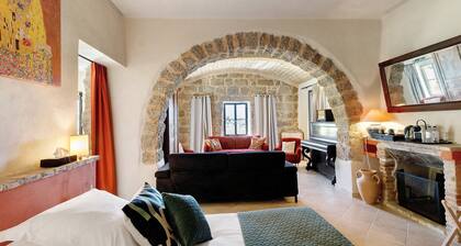 “A Nepita Double Deluxe Bathtub” Room, Wi-Fi and Air Conditioning