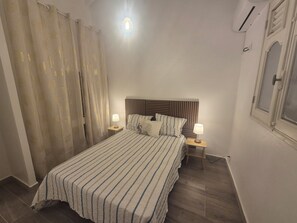 WiFi, bed sheets - 3 bedroom house with pool, sea view (Le Moule)