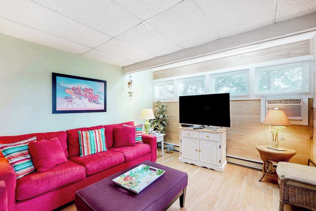 TV, offices