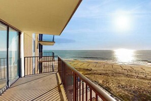Property grounds - Sea Colony 7th floor condo with gym, shared sauna, and ocean views (Bethany Beach)