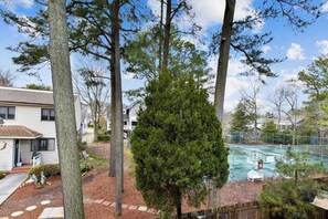 Property grounds - Bethany Pines Townhouse w/Free WiFi, Private Washer and Dryer, & Shared Pool (Bethany Beach)