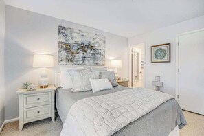 WiFi, bed sheets - Fun Sea Colony Home w/Free WiFi, Central AC, Balcony - Near Beach & Boardwalk (Bethany Beach)