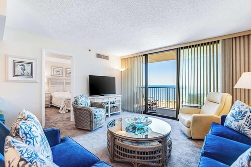 Sea Colony Oceanfront Condo w/Balcony, Free WiFi, Shared Pools, Hot Tub, Gym